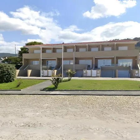 T3 Em Moledo Com Piscina Privada A 100m Da *