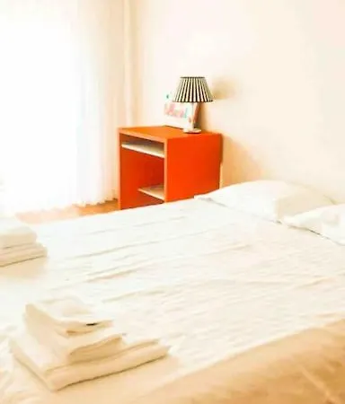 Holiday home T3 Em Moledo Com Piscina Privada A 100m Da *